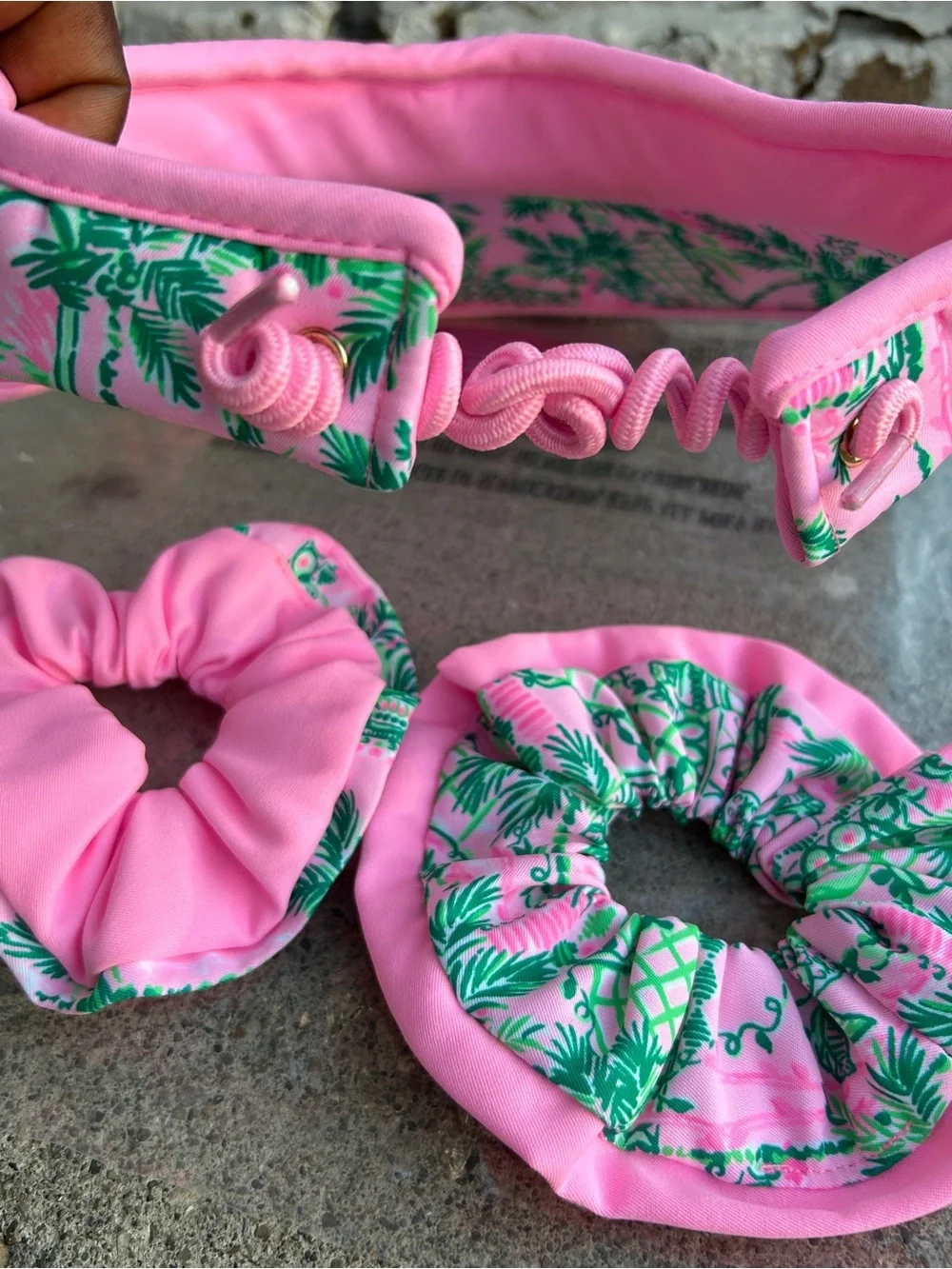 Lilly Pulitzer Pink and Green Palm-Print Visor with Matching Scrunchies Golf